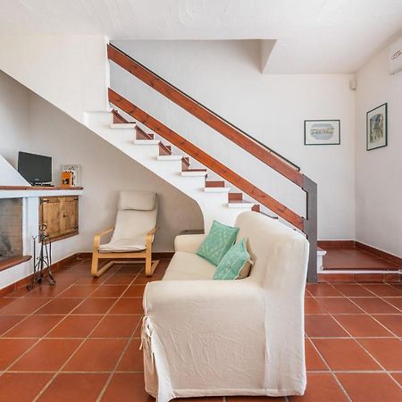Damiano Holiday House Porto Columbu - Perd'E Sali Zewnętrze zdjęcie