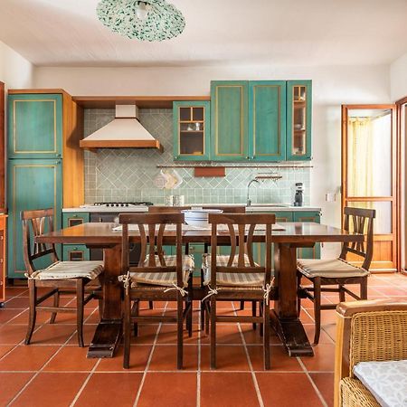 Damiano Holiday House Porto Columbu - Perd'E Sali Zewnętrze zdjęcie